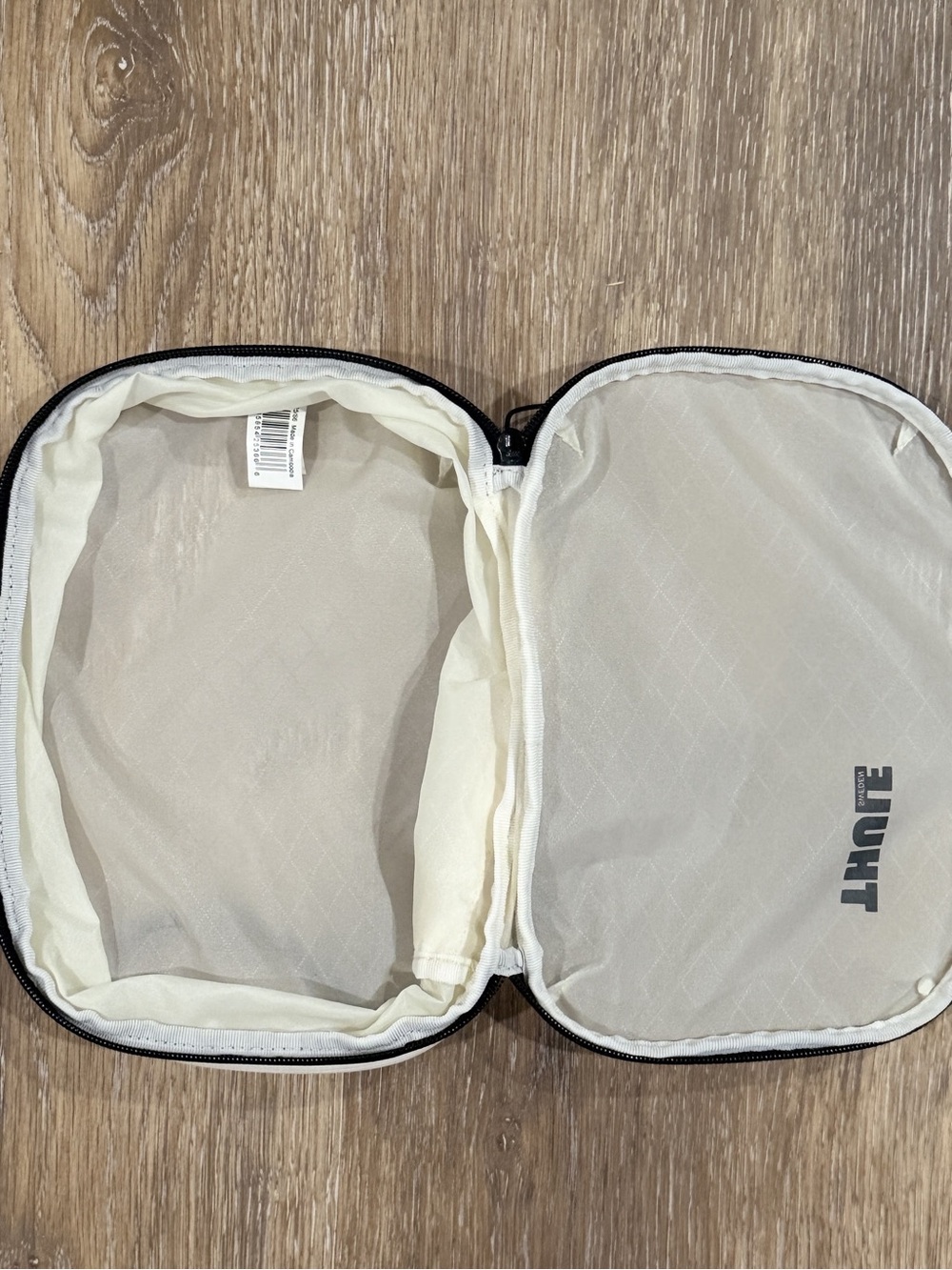 Thule Compression Packing Cube Ripstop Travel Case - Small - Picture 4 of 5